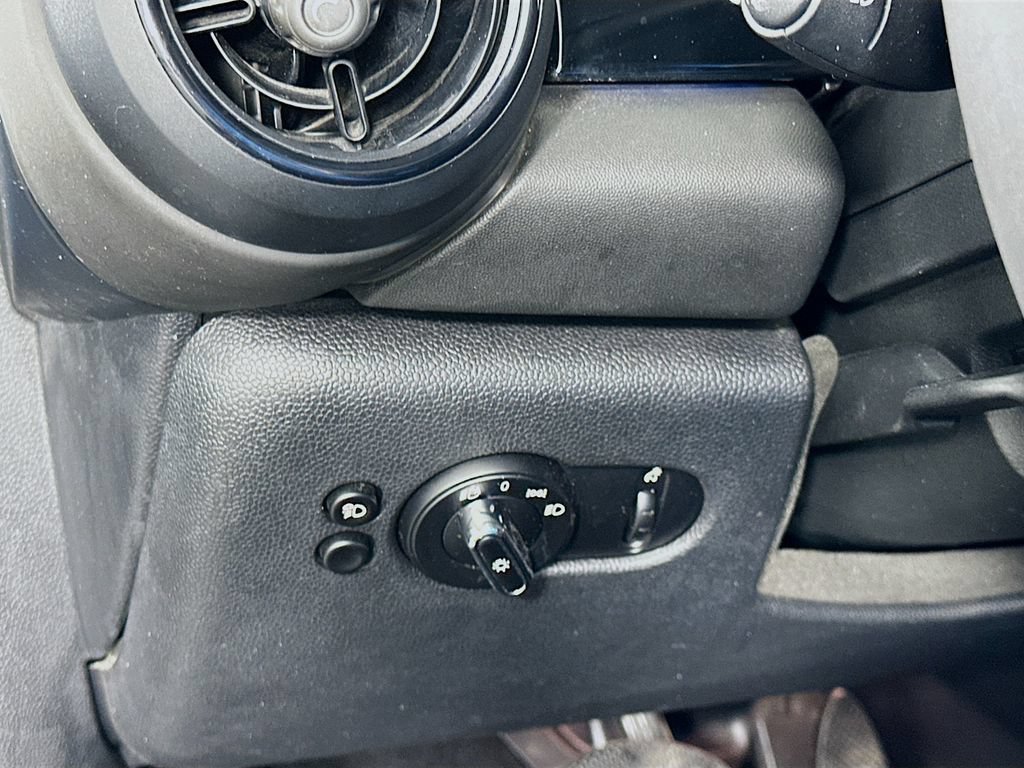 Used 2022 MINI Cooper S FWD image 10