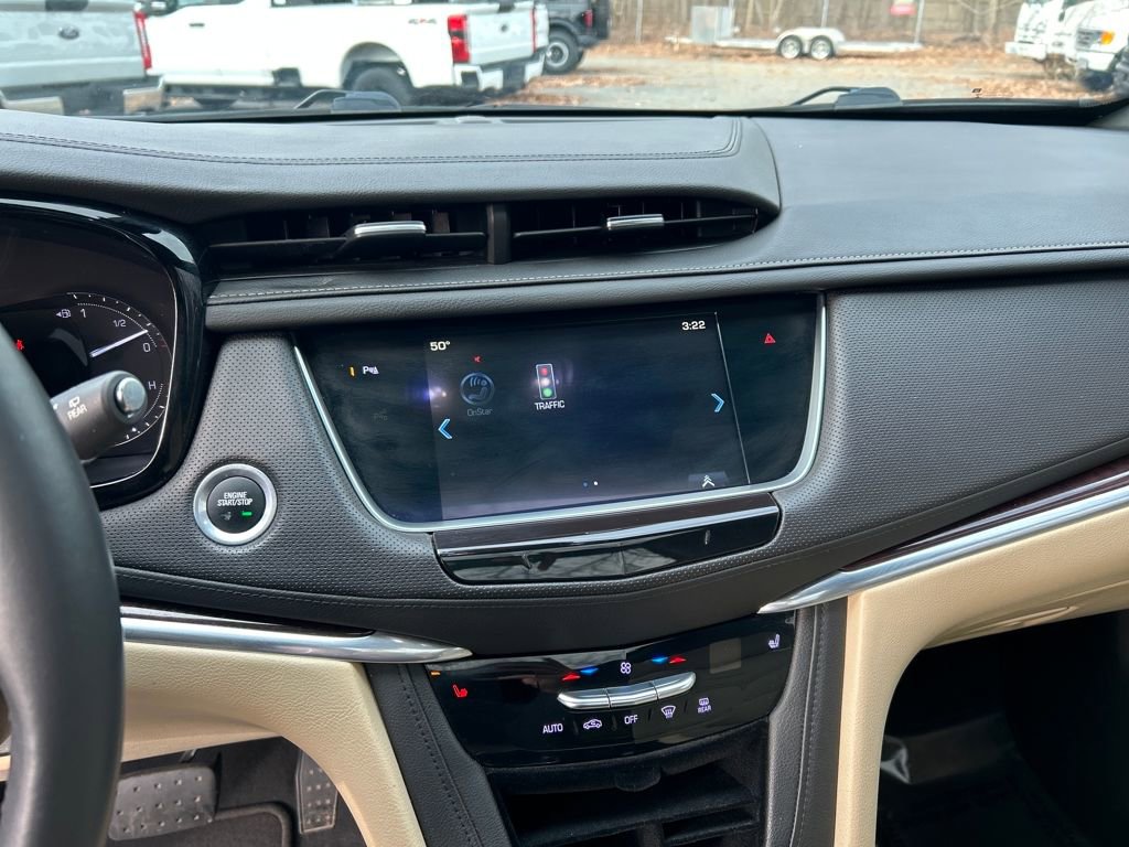 Used 2017 Cadillac XT5 Luxury w/ Driver Awareness Package image 17