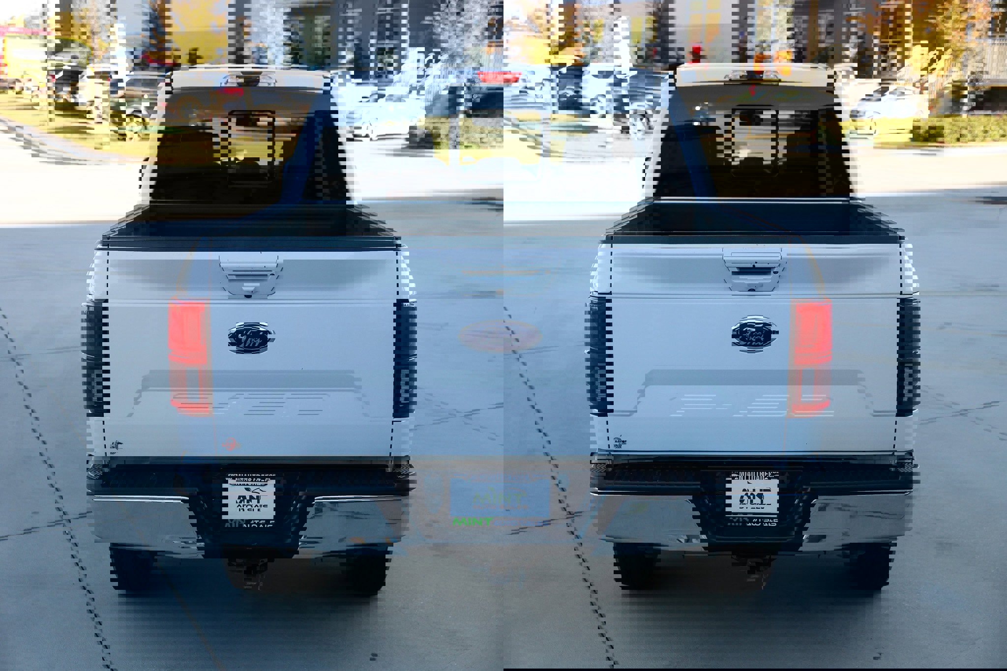 Used 2020 Ford F150 Lariat image 13