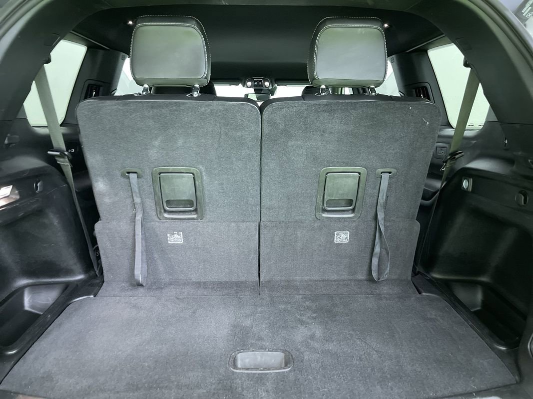 Used 2023 Jeep Grand Cherokee L Laredo image 17