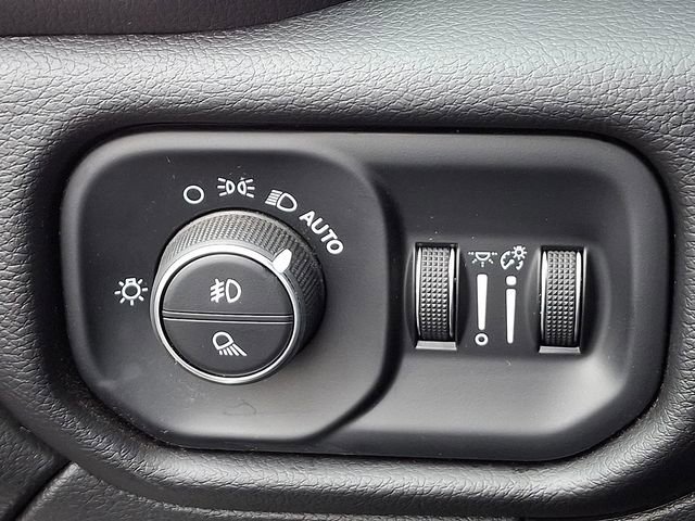 Used 2024 RAM 2500 Laramie w/ Safety Group image 28