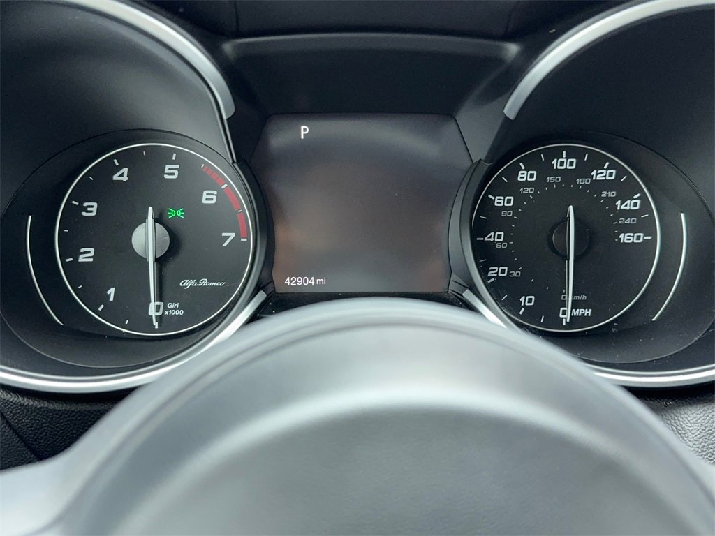 Used 2022 Alfa Romeo Stelvio Veloce image 21