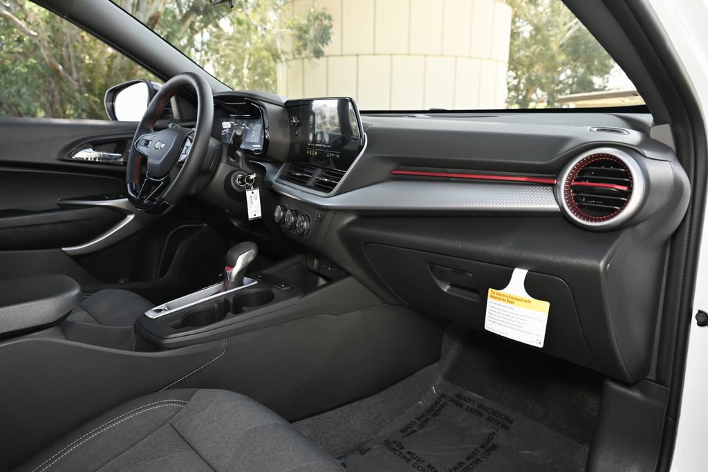 New 2026 Chevrolet Trax RS w/ Driver Confidence Package FWD image 34