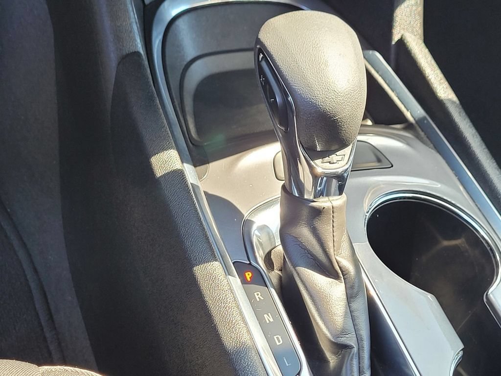 Used 2023 Chevrolet Malibu LT FWD image 17