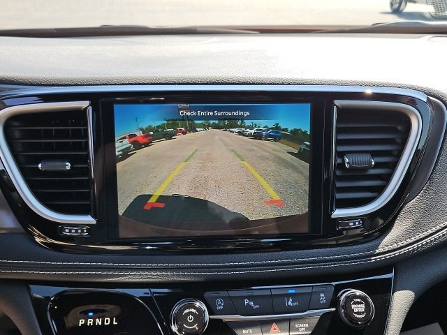 New 2026 Chrysler Pacifica Select image 22