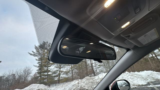 Used 2025 Toyota Camry LE image 27