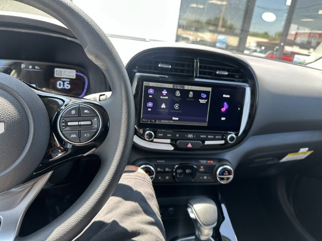New 2025 Kia Soul S image 25