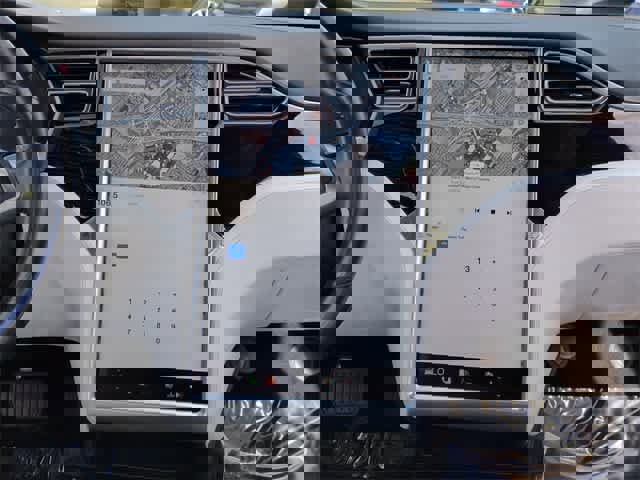 Used 2017 Tesla Model S 90D image 29