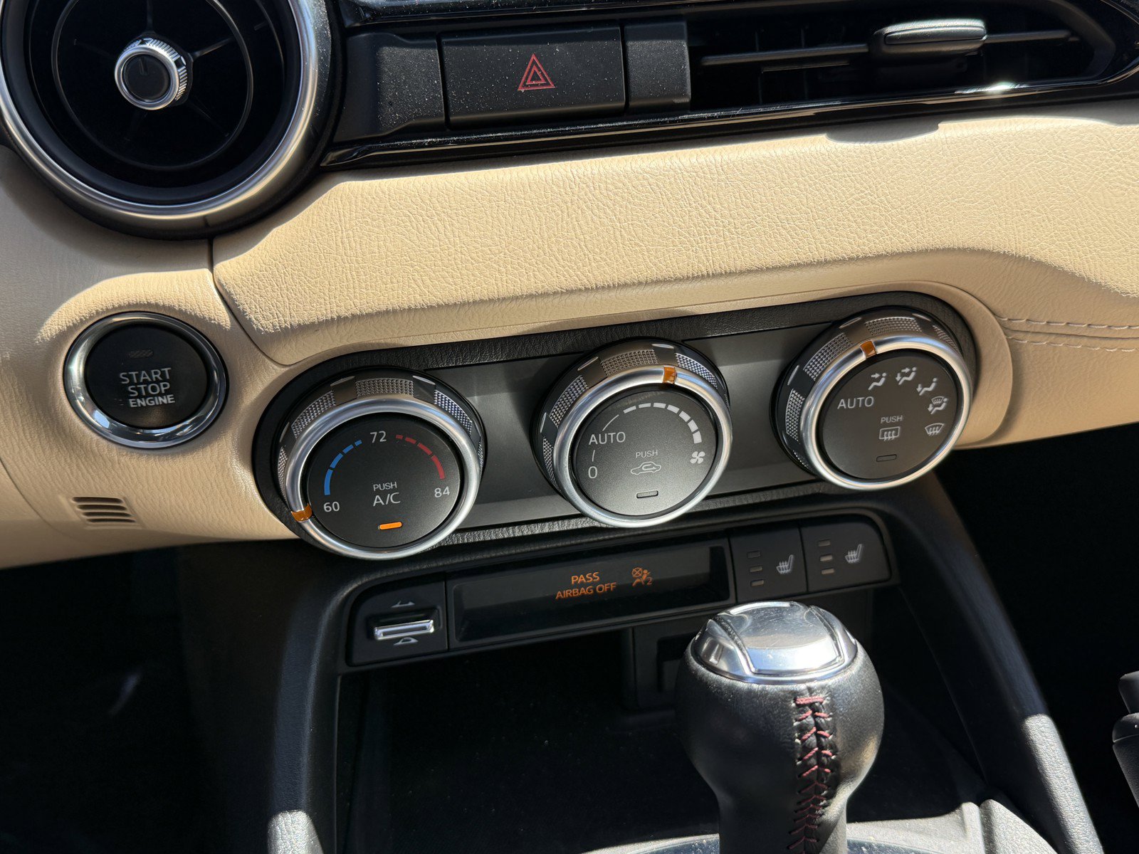 Used 2019 MAZDA MX-5 Miata RF Grand Touring RWD image 14
