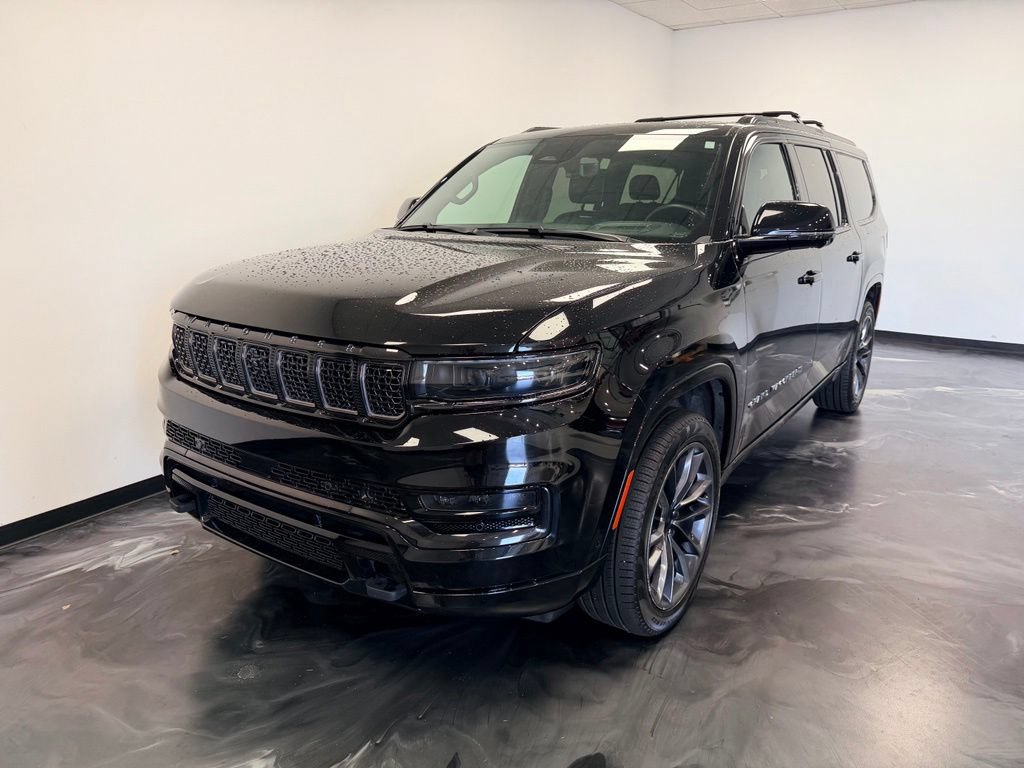 Used 2025 Jeep Grand Wagoneer L Series III w/ Quick Order Packagew 28T AWD/4WD image 4