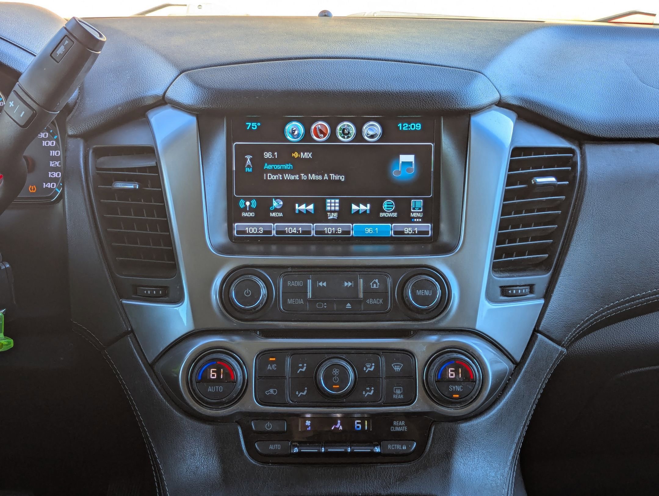 Used 2020 Chevrolet Tahoe LS image 18