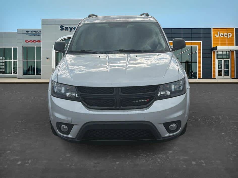 Used 2014 Dodge Journey SXT w/ Flexible Seating Group FWD image 2