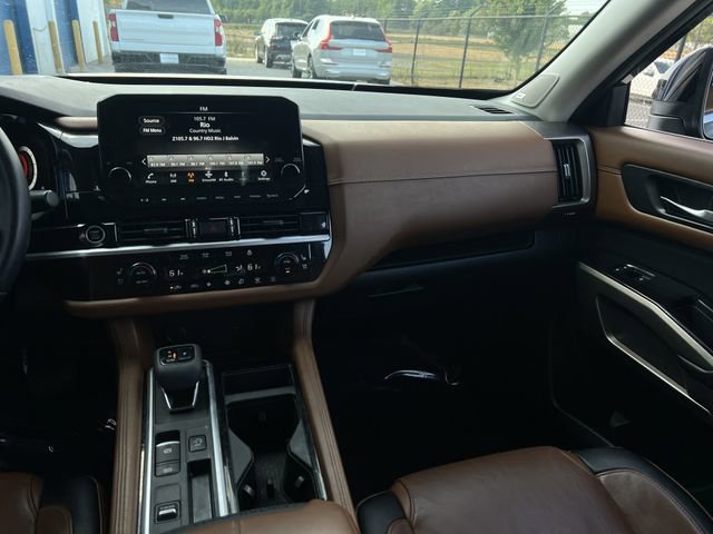 Used 2022 Nissan Pathfinder Platinum w/ Cargo Package image 15