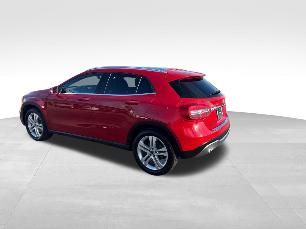 Used 2018 Mercedes-Benz GLA 250 4MATIC image 4