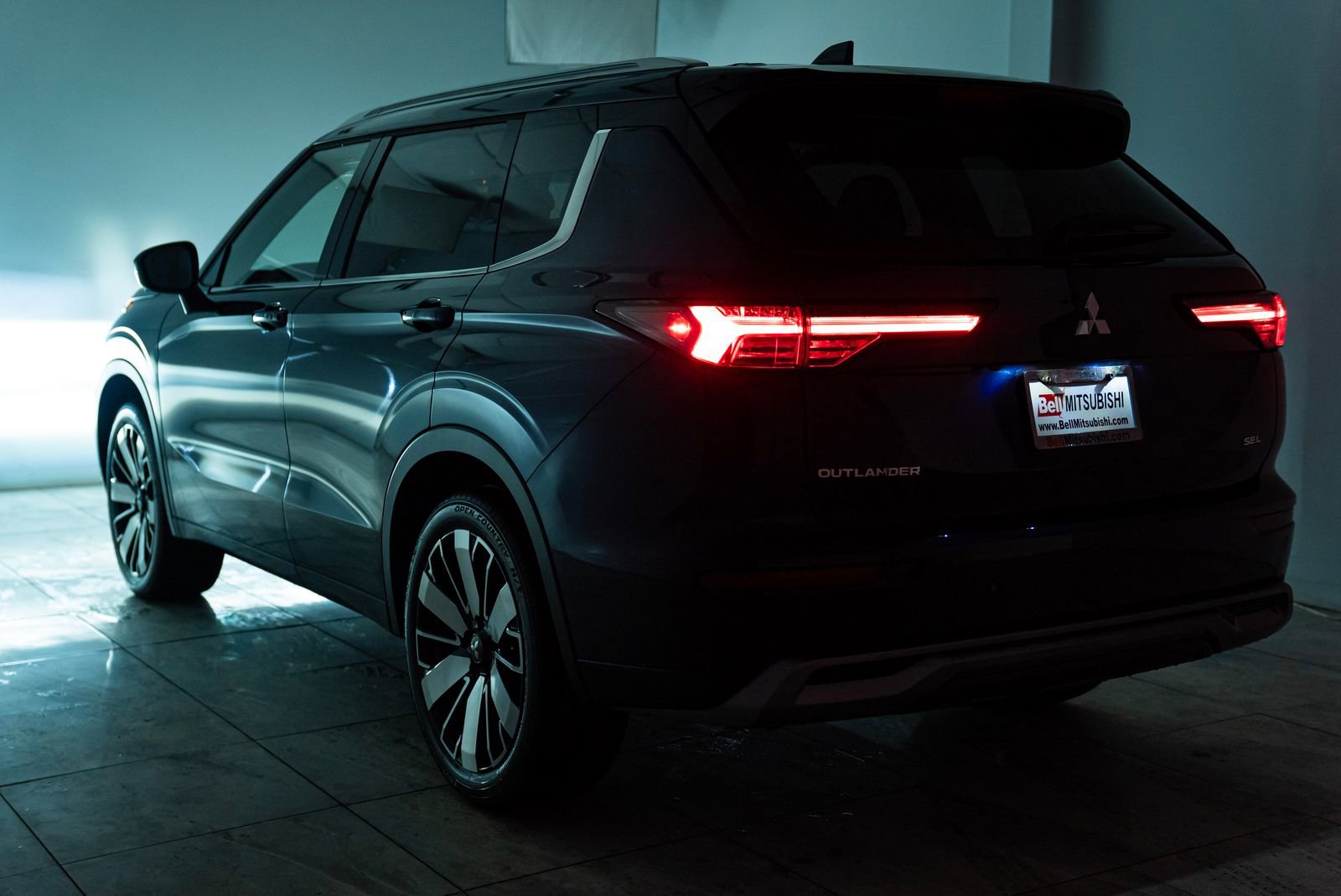 Used 2025 Mitsubishi Outlander SE image 39