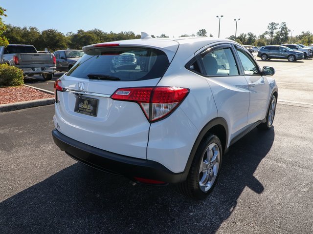 Used 2021 Honda HR-V LX image 9