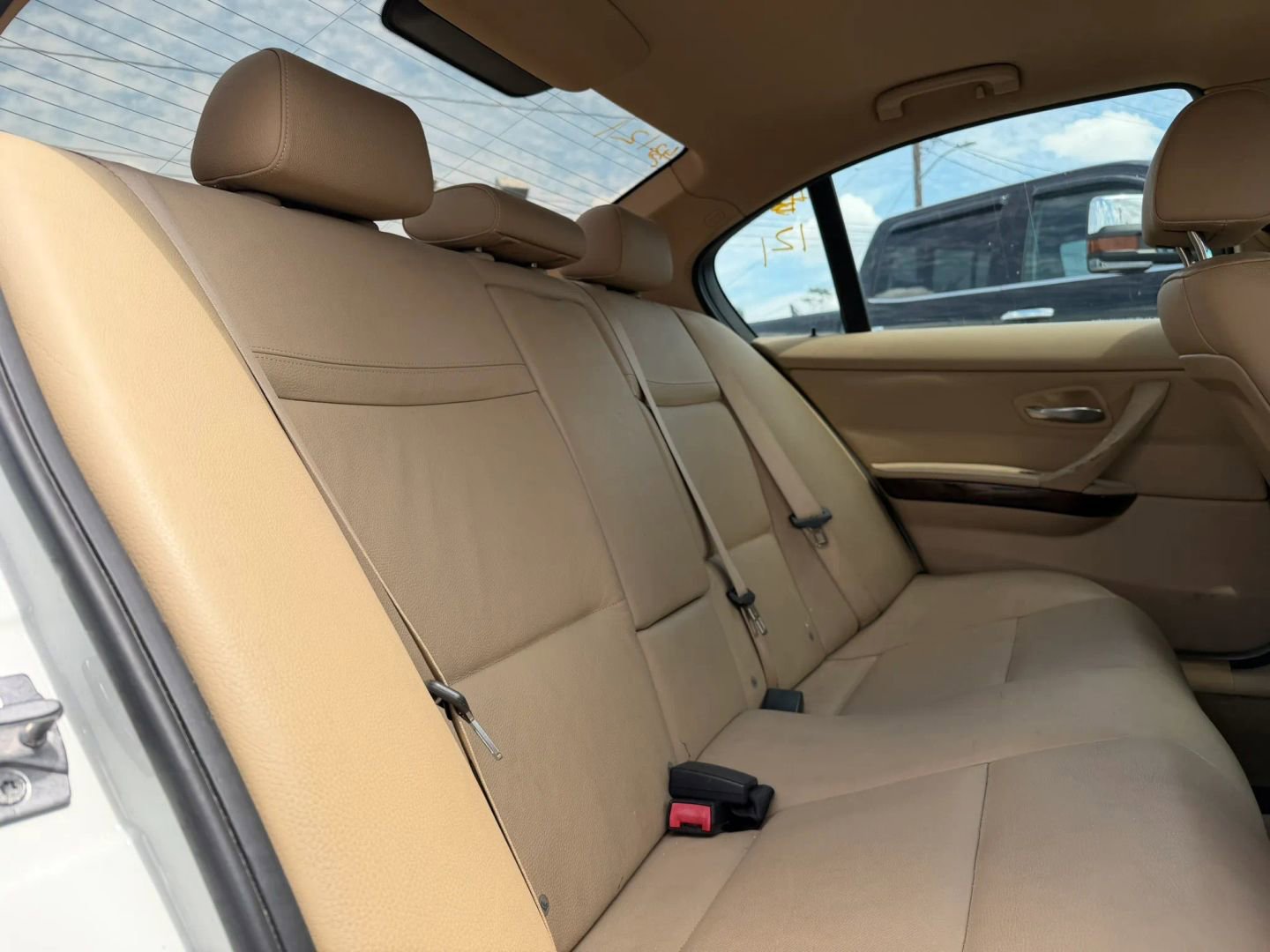Used 2011 BMW 335i Sedan image 17