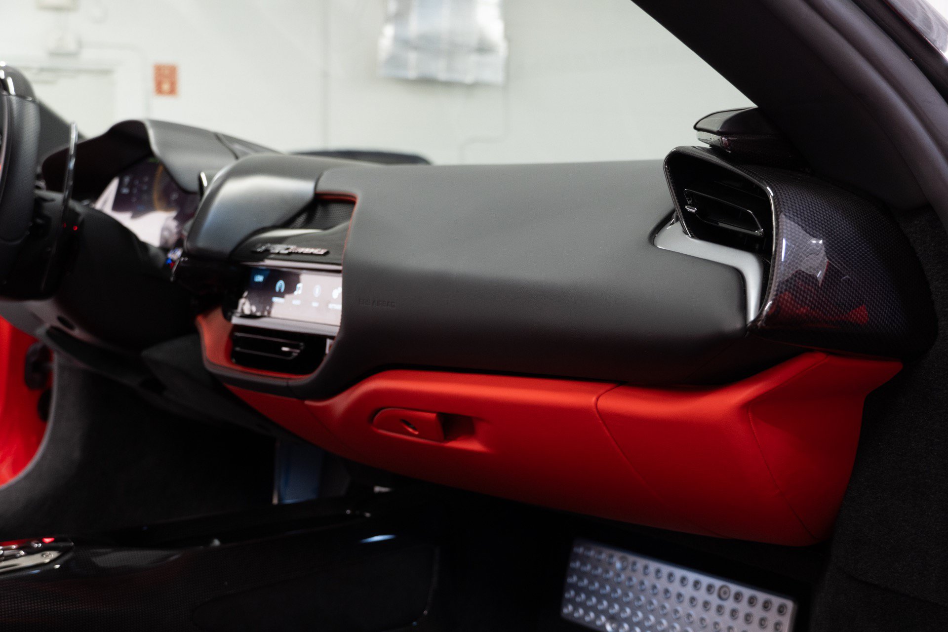 Used 2022 Ferrari SF90 Stradale AWD/4WD image 45