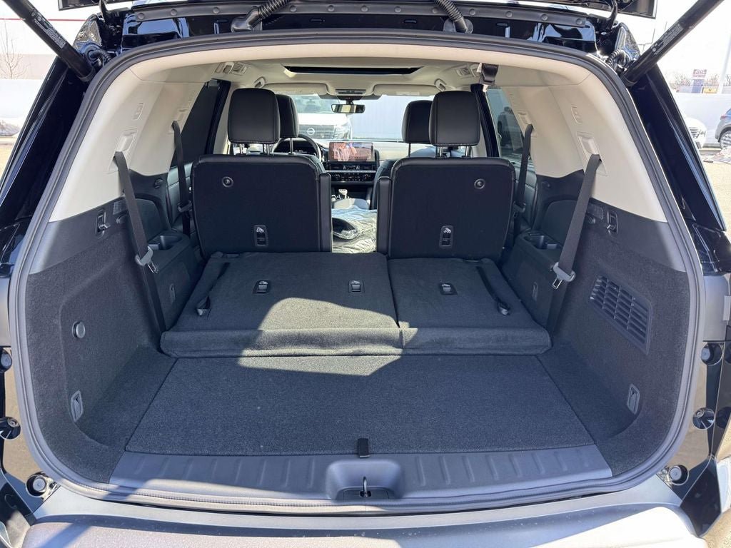 New 2026 Nissan Pathfinder SL AWD/4WD image 10