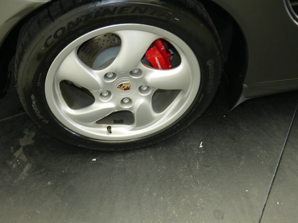 Used 2001 Porsche Boxster S RWD image 16