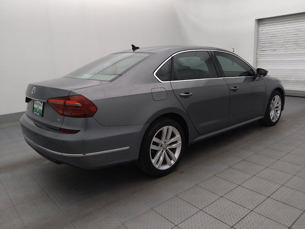 Used 2018 Volkswagen Passat 2.0T SE FWD image 10