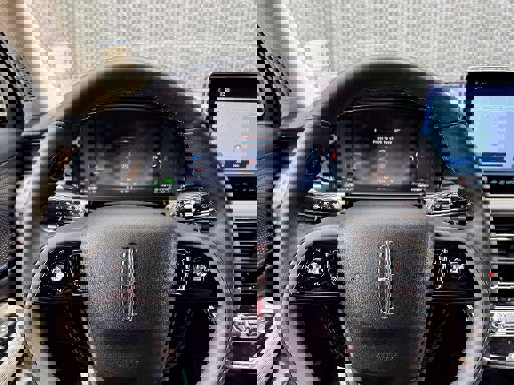 New 2025 Lincoln Corsair Grand Touring image 25