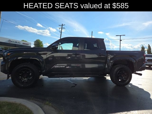 Used 2026 Toyota Tacoma SR5 AWD/4WD image 5
