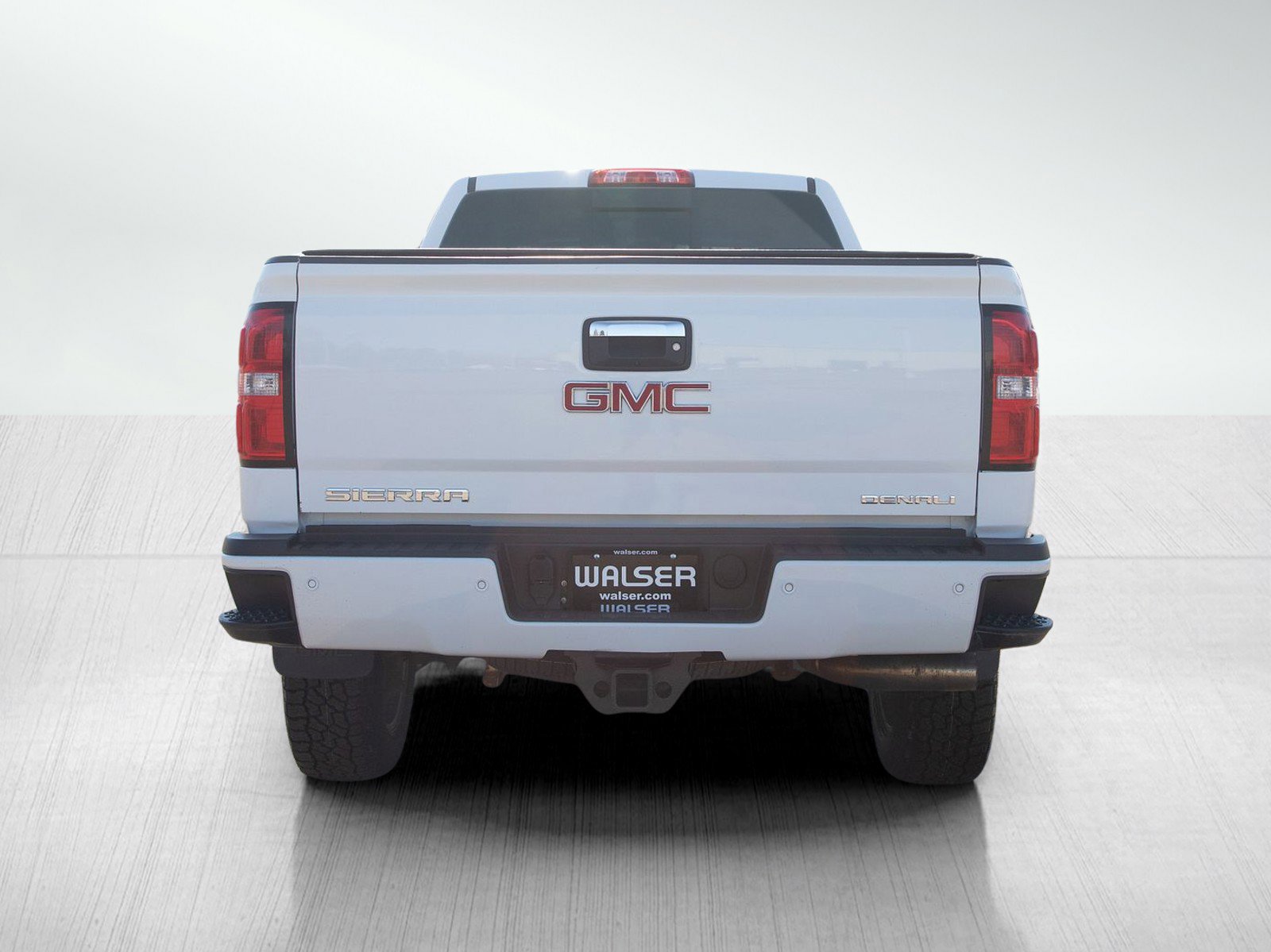 Used 2018 GMC Sierra 2500 Denali image 4