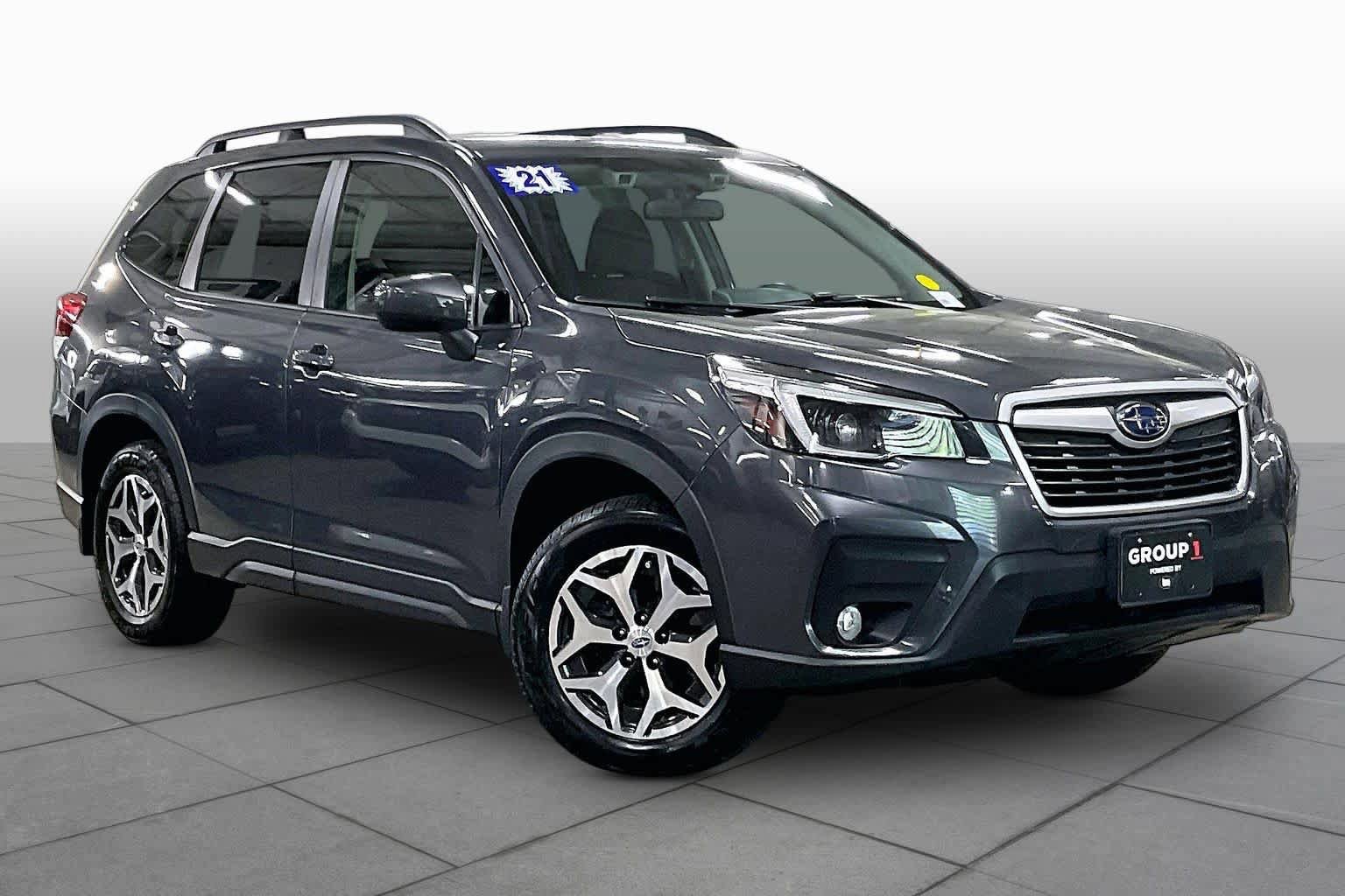 Used 2021 Subaru Forester Premium AWD/4WD image 3