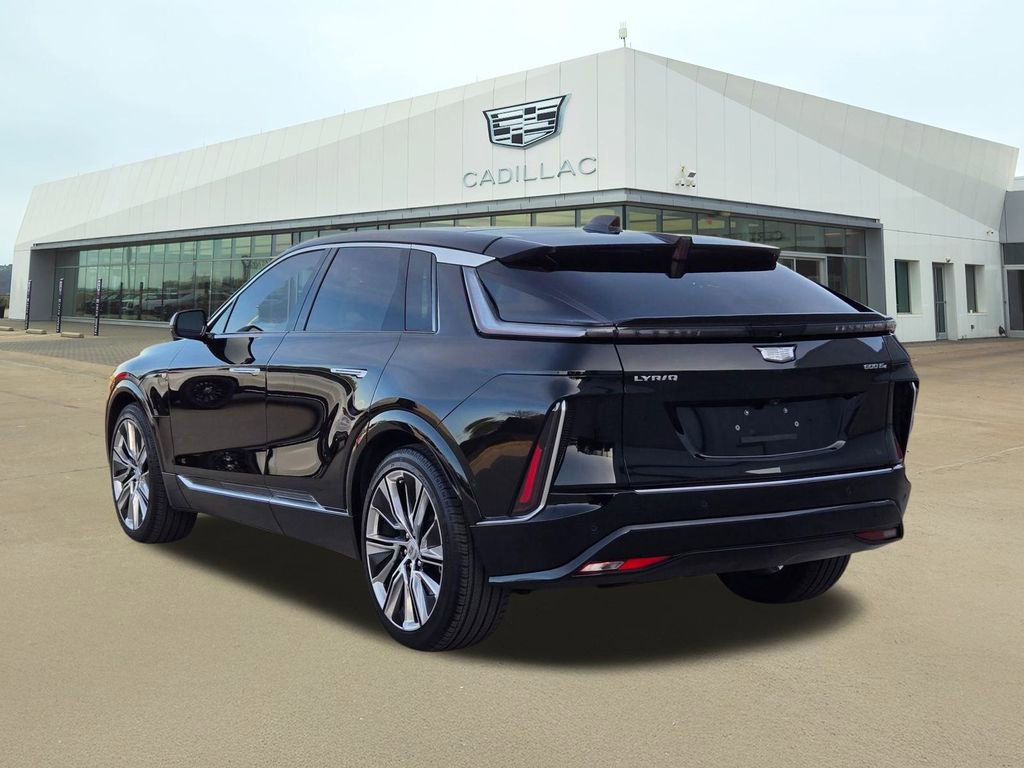 Certified 2024 Cadillac Lyriq Luxury w/ Nappa Leather Package image 4