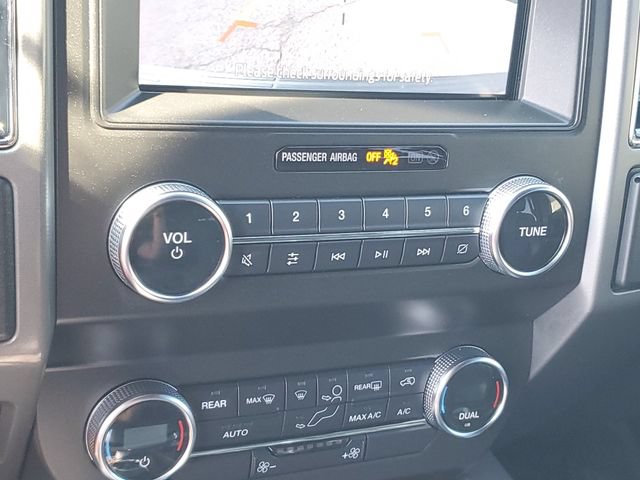 Used 2020 Ford Expedition XLT w/ Equipment Group 201A AWD/4WD image 26