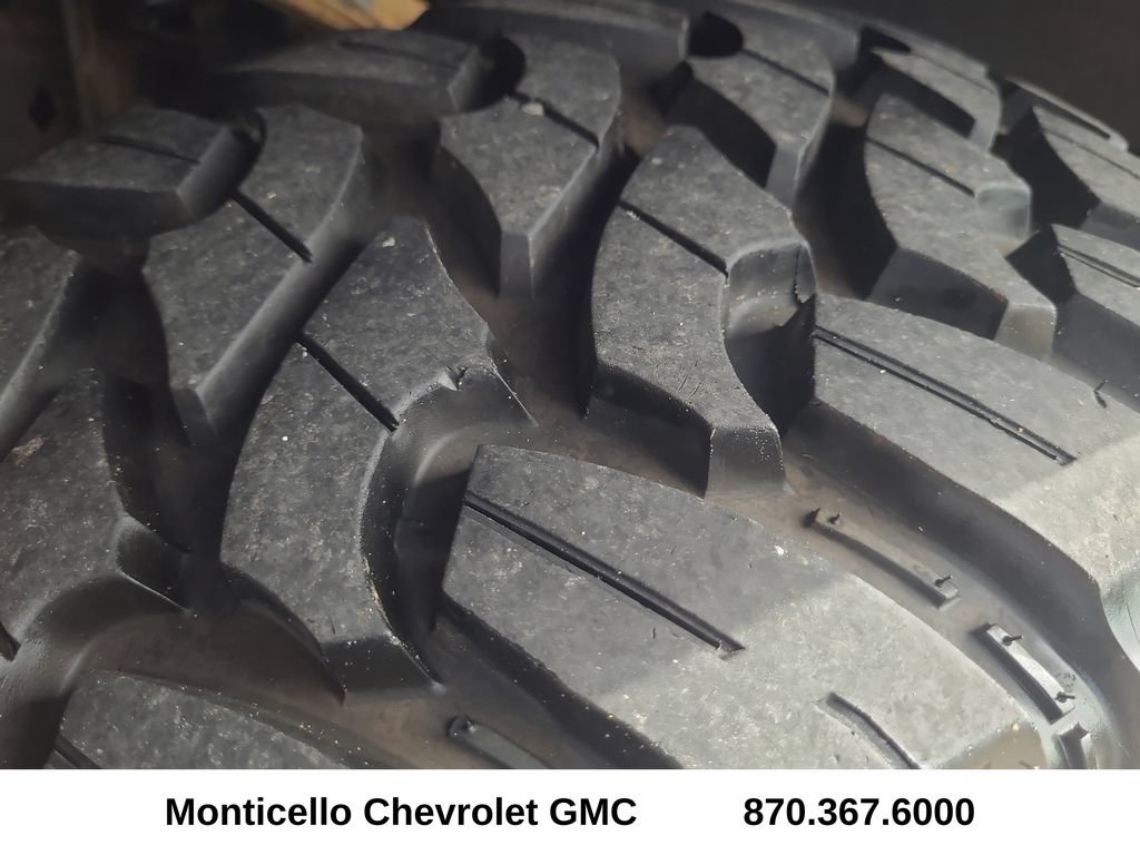 Used 2022 GMC Sierra 1500 AT4 w/ AT4 Preferred Package AWD/4WD image 13