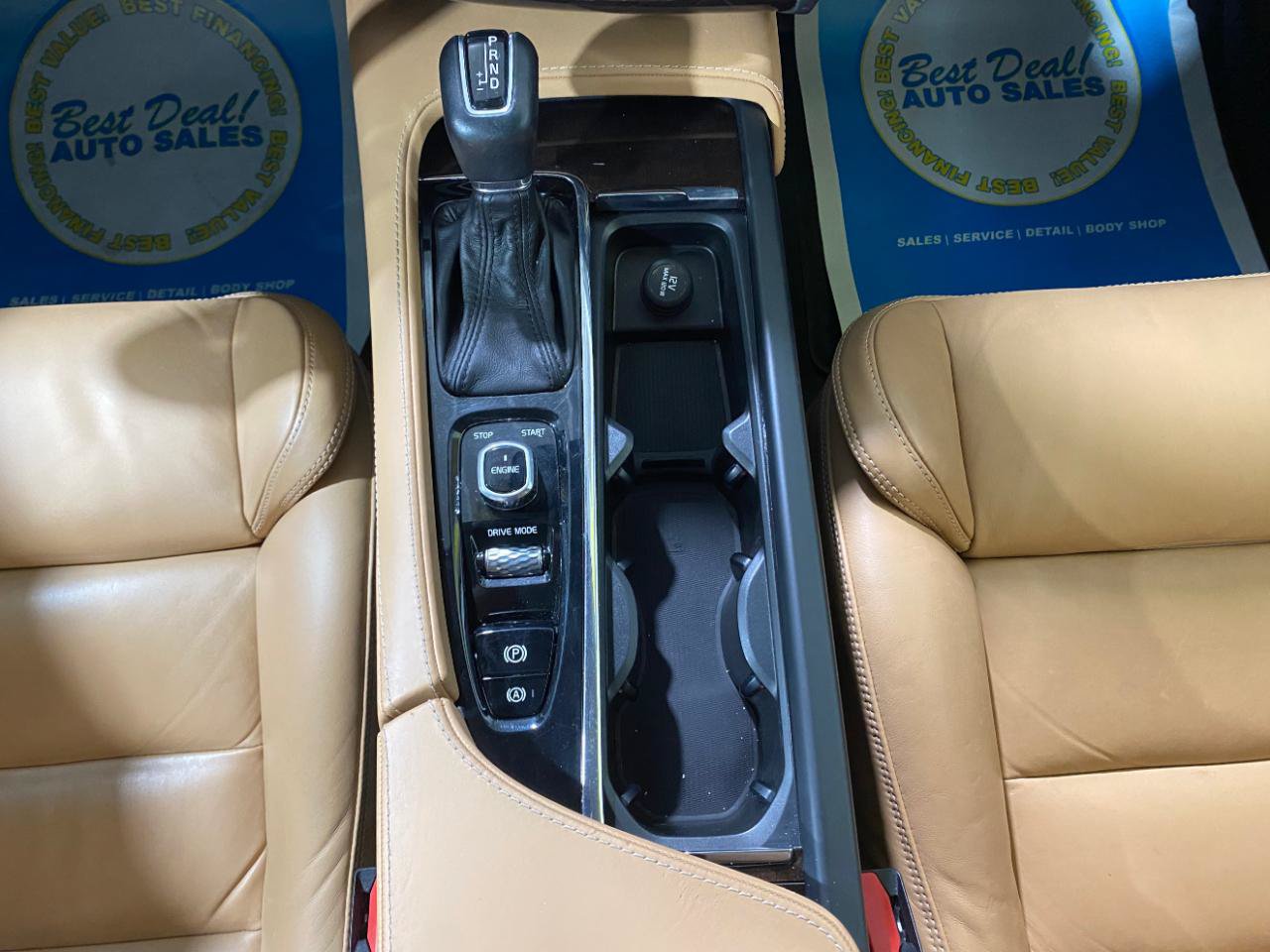 Used 2016 Volvo XC90 T6 Momentum w/ Protection Package Plus AWD/4WD image 13