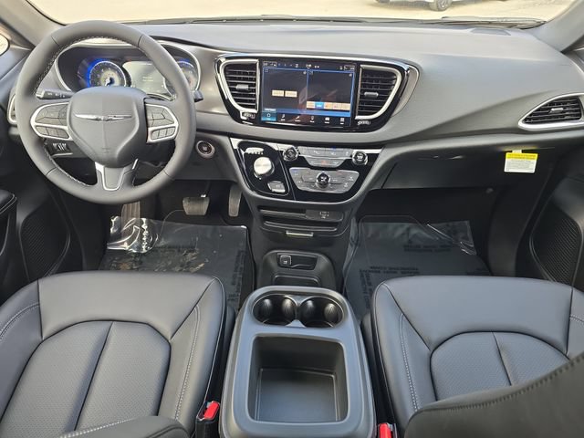 New 2026 Chrysler Voyager LX FWD image 9