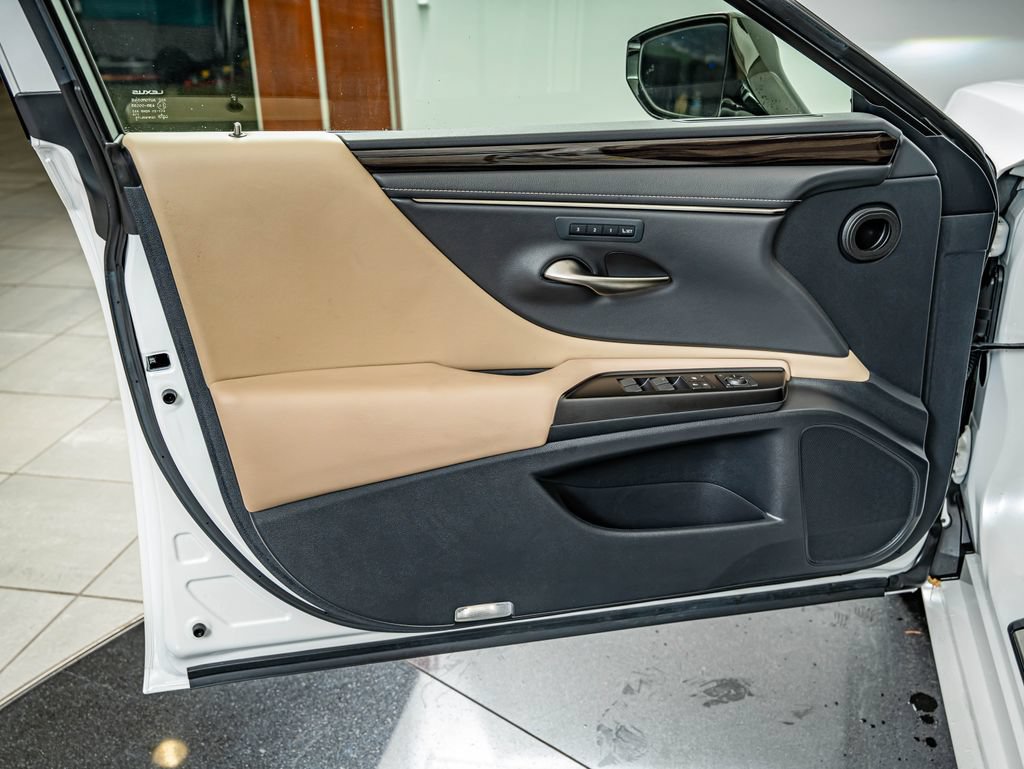 Used 2019 Lexus ES 350 w/ Premium Package FWD image 19