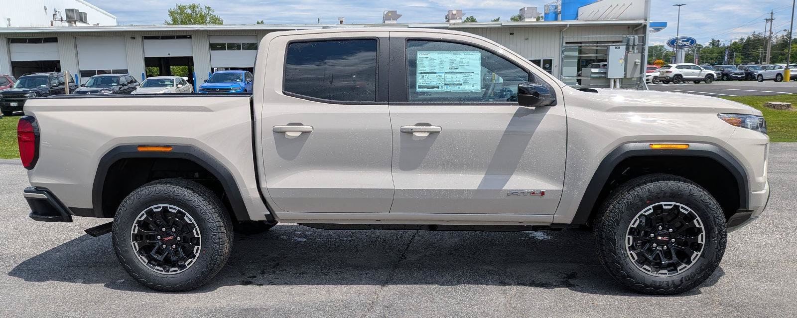 New 2026 GMC Canyon AT4 w/ Technology Plus Package AWD/4WD image 5