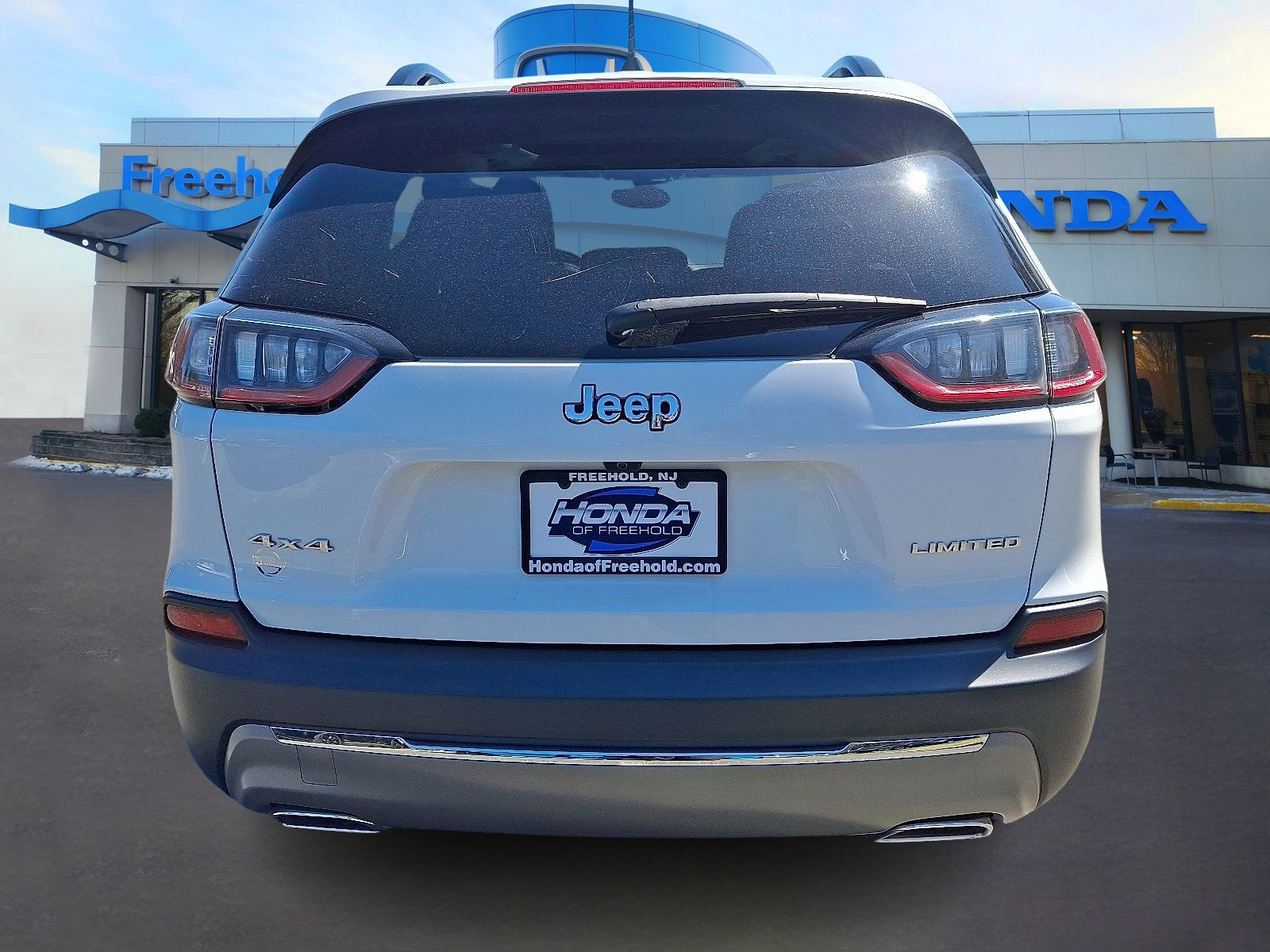 Used 2022 Jeep Cherokee Limited image 6