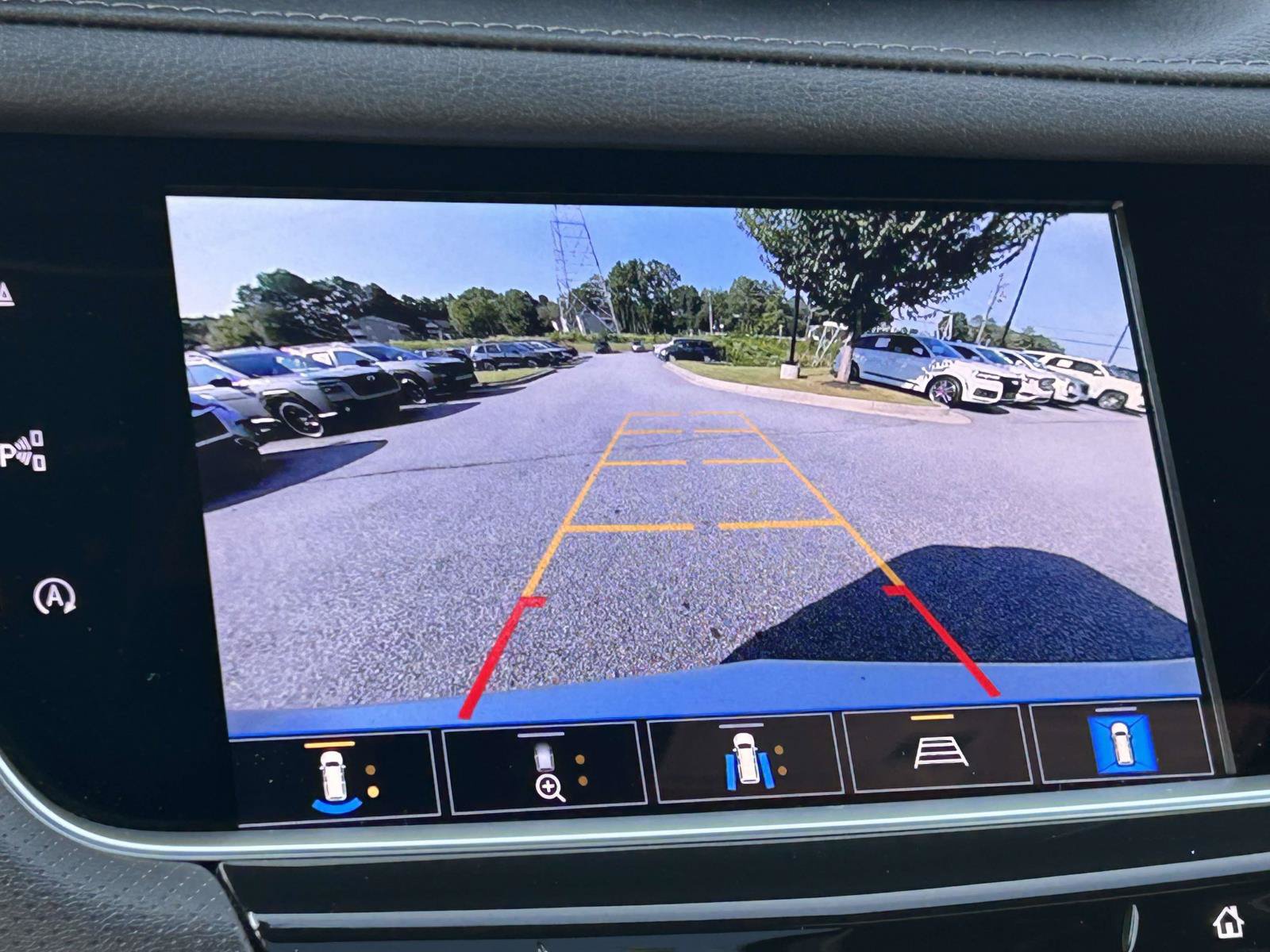 Certified 2025 Cadillac XT5 Premium Luxury w/ Technology Package FWD image 28