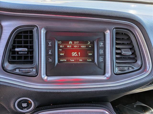 Used 2017 Dodge Challenger SXT image 13