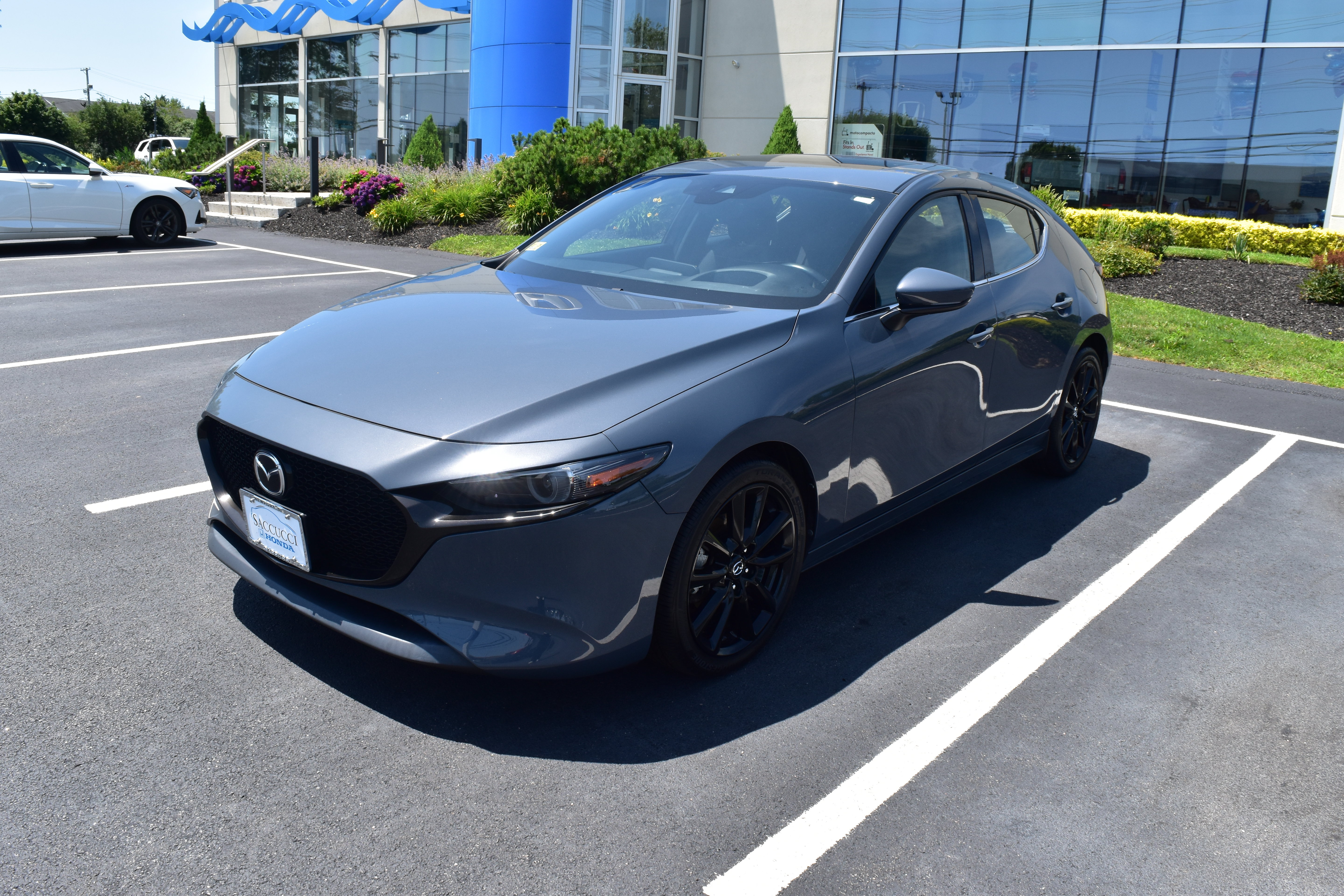 Used 2020 MAZDA MAZDA3 AWD Hatchback w/ Premium Pkg image 1