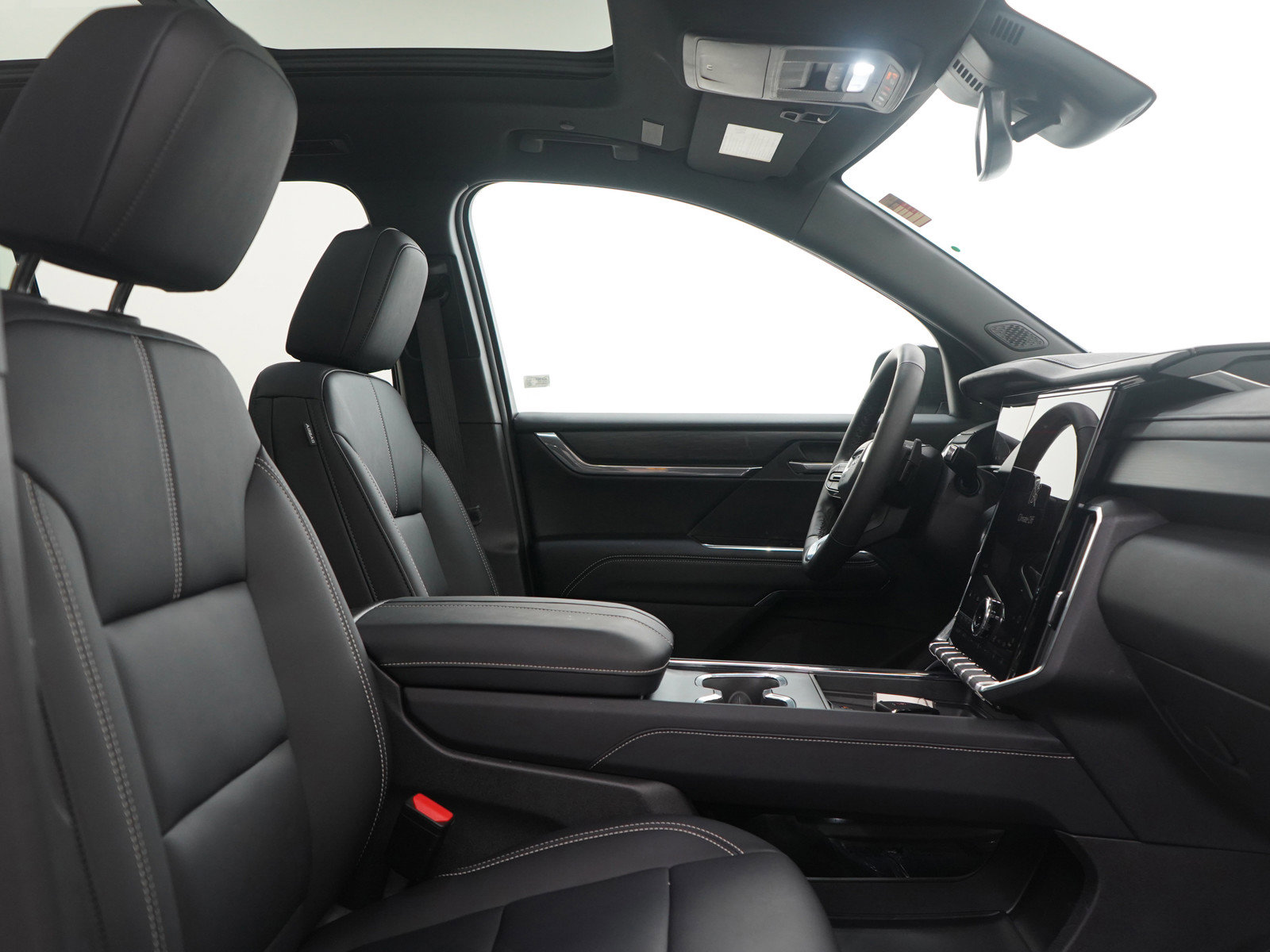 Used 2025 GMC Acadia Elevation w/ Elevation Premium Package image 12