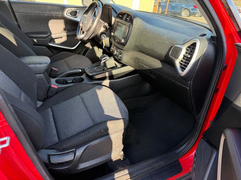 Used 2020 Kia Soul X-Line FWD image 15
