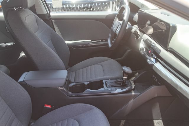 Certified 2025 Kia K4 GT-Line Turbo FWD image 17