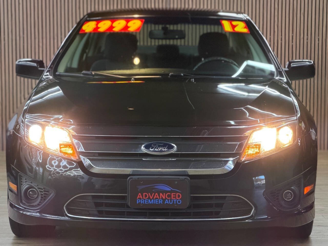 Used 2012 Ford Fusion SE image 2