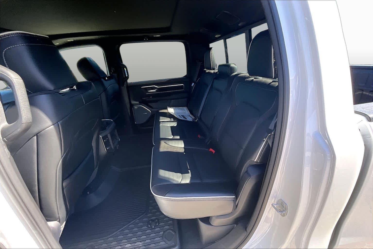 New 2027 RAM 1500 Laramie AWD/4WD image 21