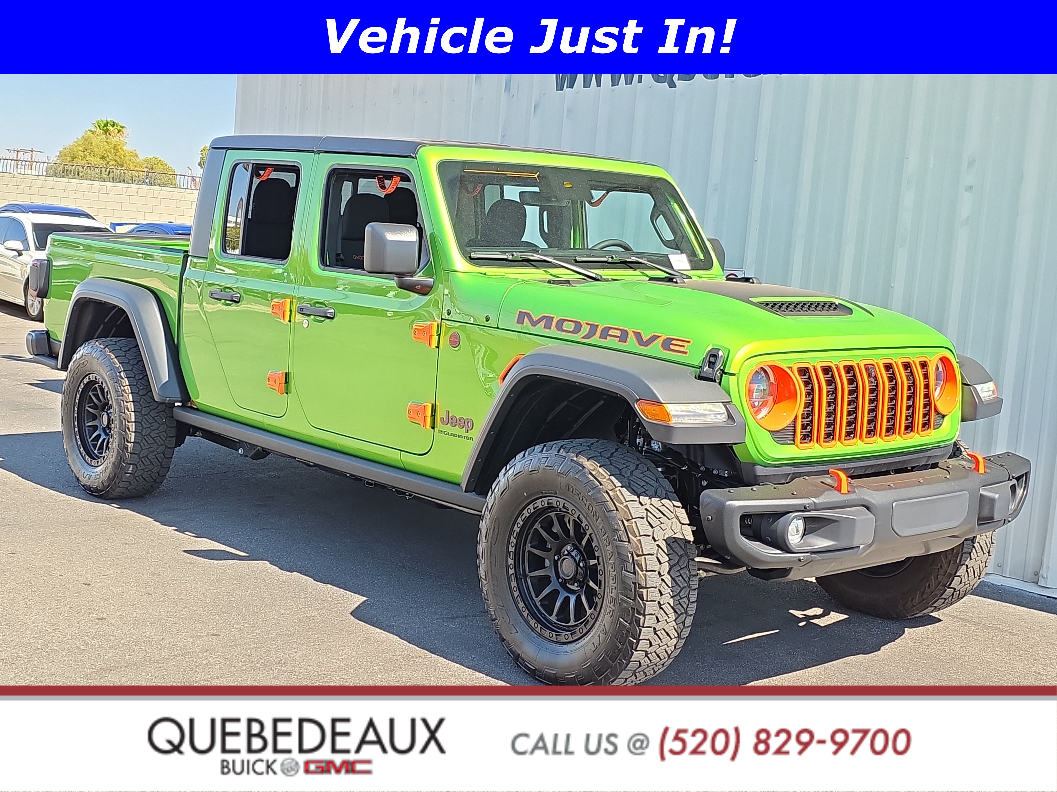 Used 2025 Jeep Gladiator Mojave w/ Steel Bumper Group AWD/4WD video 1