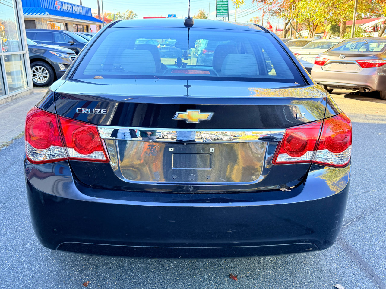 Used 2016 Chevrolet Cruze LT image 8