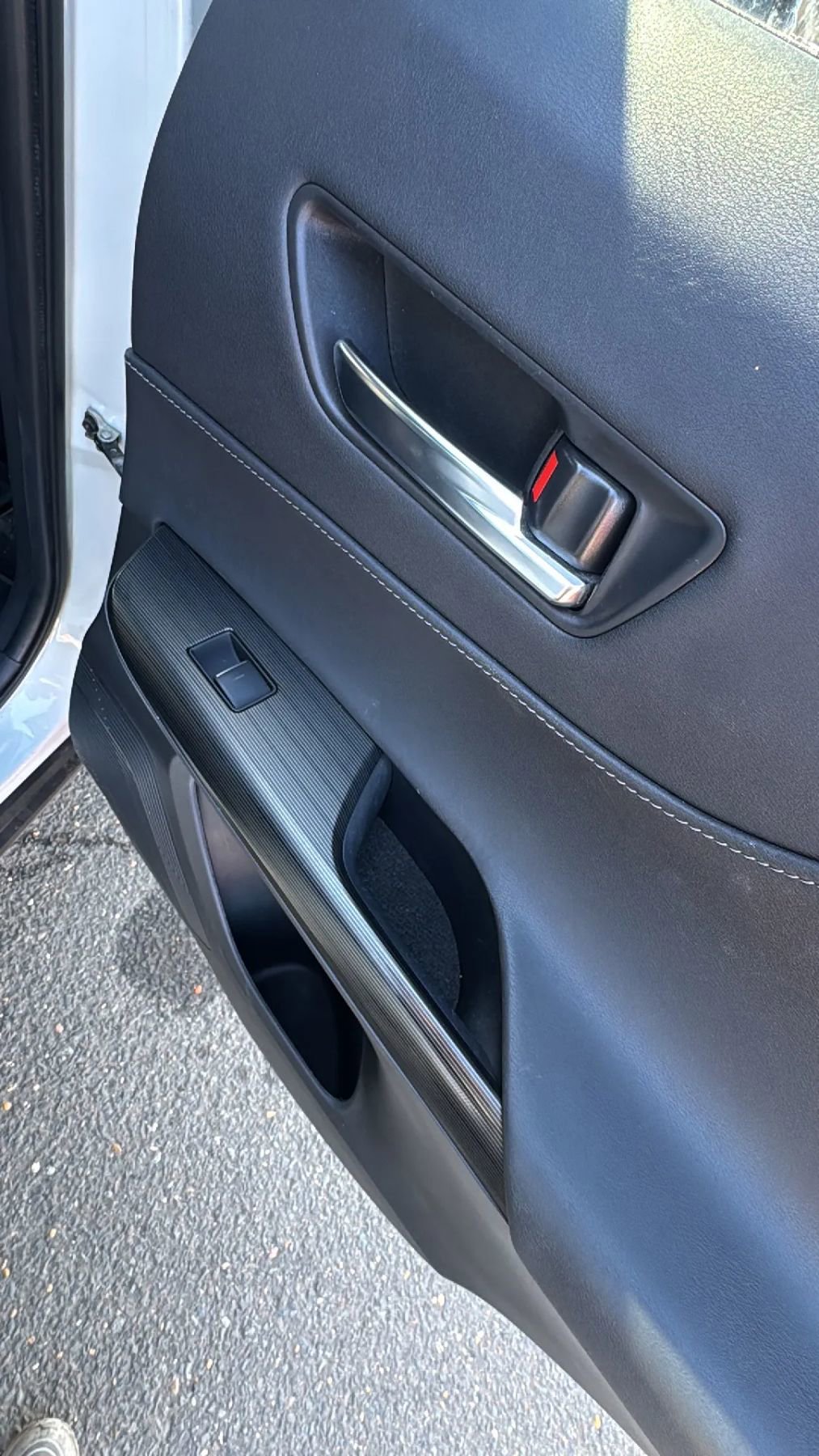 Used 2021 Toyota Venza XLE w/ Softex Package image 21