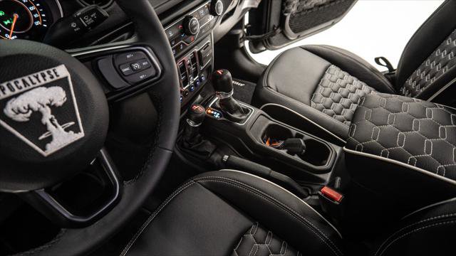 Used 2025 Jeep Gladiator Sport image 21