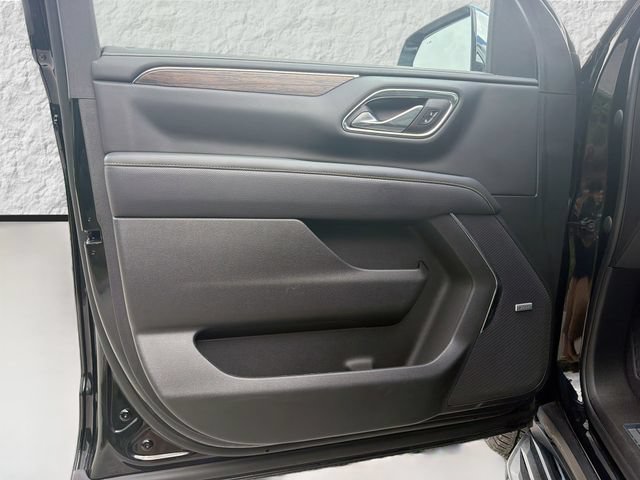 Used 2023 Chevrolet Tahoe Premier AWD/4WD image 24